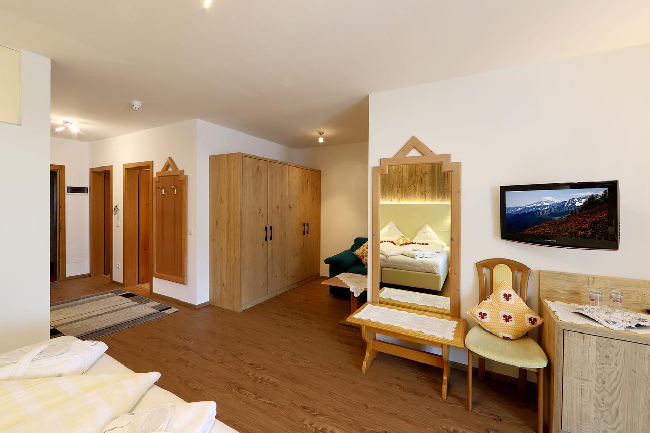 Hotel Kristall Falzes Luaran gambar