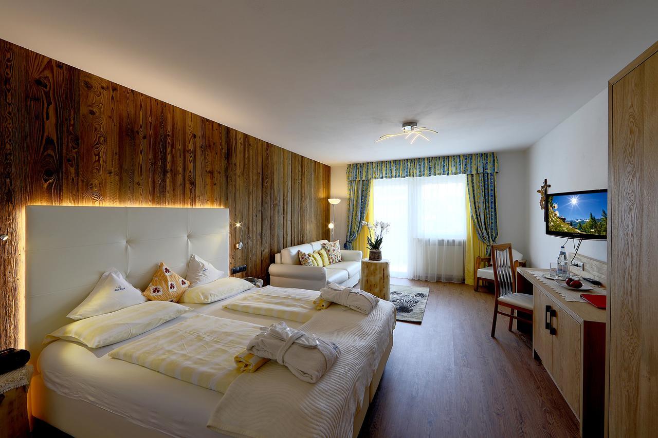 Hotel Kristall Falzes Luaran gambar