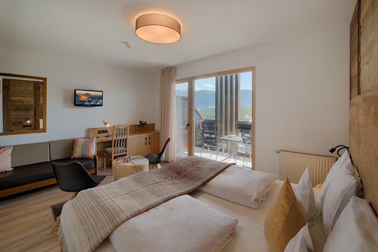 Hotel Kristall Falzes Luaran gambar